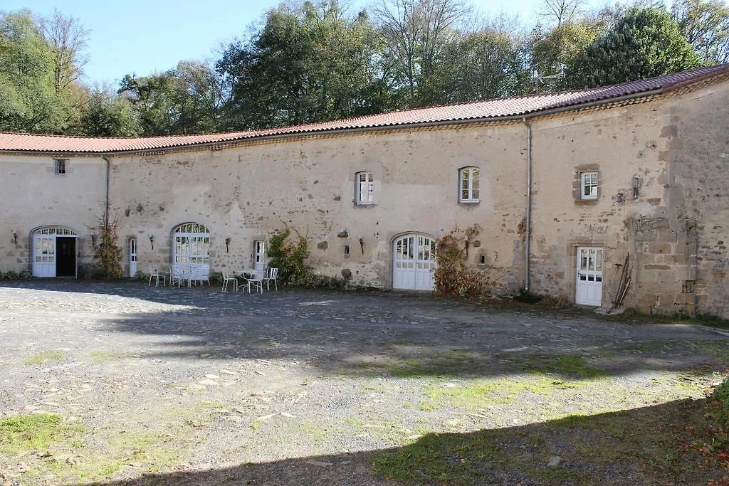La Loge Du Chateau Saint-Dier-d'Auvergne 0*,